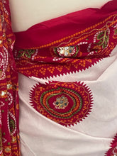 Load image into Gallery viewer, Cotton bandhni print saree 7000
