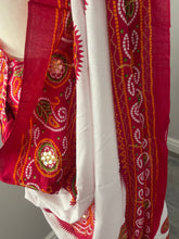 Load image into Gallery viewer, Cotton bandhni print saree 7000