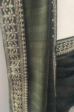Load image into Gallery viewer, Soft georgette saree 7017