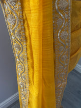 Load image into Gallery viewer, Soft georgette saree 7016