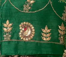 Load image into Gallery viewer, Bandhni print saree 7008