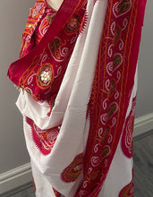 Load image into Gallery viewer, Cotton bandhni print saree 7000