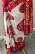 Load image into Gallery viewer, Cotton bandhni print saree 7000