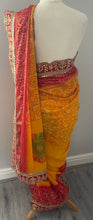 Load image into Gallery viewer, Bandhni print saree 7006