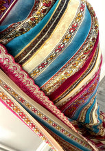 Load image into Gallery viewer, Sabyasachi inspired saree 7003