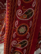 Load image into Gallery viewer, Cotton bandhni 7000 ( the hight of saree is only 38’’)