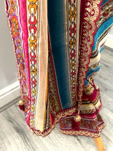 Load image into Gallery viewer, Sabyasachi inspired saree 7003