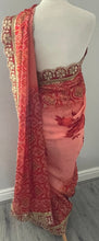 Load image into Gallery viewer, Bandhni print saree 7010