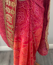 Load image into Gallery viewer, Bandhni print saree 7007