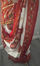 Load image into Gallery viewer, Cotton bandhni 7000 ( the hight of saree is only 38’’)