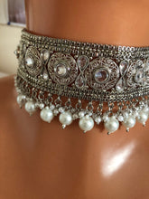 Load image into Gallery viewer, Indian choker jewellery Set ( in Uk ready to dispatch)/175