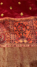 Load image into Gallery viewer, Cotton silk khadi saree ready to dispatch in Uk/140