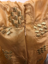 Load image into Gallery viewer, Silk lengha skirt ready to dispatch in Uk/469