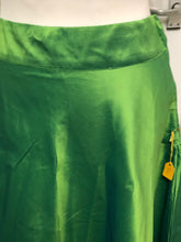 Load image into Gallery viewer, Lengha skirt ready to dispatch in uk/476