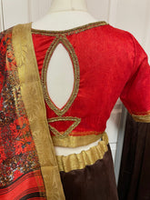 Load image into Gallery viewer, Lengha suit ready to dispatch in uk/487