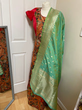 Load image into Gallery viewer, Lengha suit ready to dispatch in Uk/494