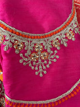 Load image into Gallery viewer, Bandhani  in georgette (in Uk ready to dispatch)303