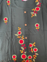Load image into Gallery viewer, Kurti set size XL ( small fit ) ( Uk shipping) 1161