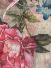 Load image into Gallery viewer, Semi Silk floral saree ( ready to dispatch in Uk)/114