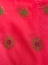 Load image into Gallery viewer, Semi Silk saree ( ready to dispatch in Uk) 1101