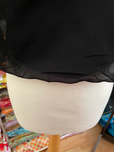 Load image into Gallery viewer, Pretty blouse 1154