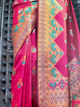 Load image into Gallery viewer, Fabulous soft hathi motif saree 1143
