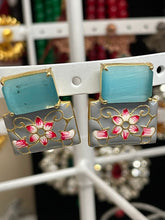 Load image into Gallery viewer, Stud earrings 4218
