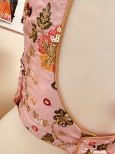 Load image into Gallery viewer, Saree blouse ( pink ) 1109