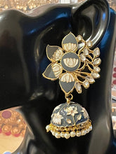 Load image into Gallery viewer, Jhoomar earrings 4234