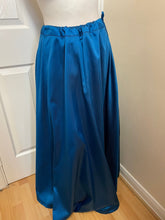 Load image into Gallery viewer, Silk lengha (910)