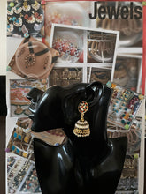 Load image into Gallery viewer, Jhoomar earrings 4244