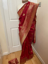 Load image into Gallery viewer, Semi Silk saree 1117