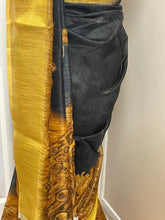 Load image into Gallery viewer, Linen silk ( with mixed fabrics)peacock print saree 938