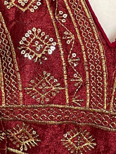 Load image into Gallery viewer, Lengha outfit 1302 ( if you want to purchase skirt or blouse separately pls messege)