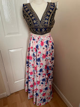 Load image into Gallery viewer, Lengha outfit 1298 ( if you want to purchase skirt or blouse separately pls messege)