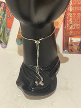 Load image into Gallery viewer, Hand ornament  1363