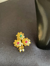 Load image into Gallery viewer, High neck gold set 1600 ( artificial)