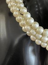 Load image into Gallery viewer, Pearl choker set 1607