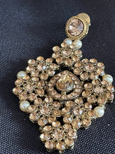 Load image into Gallery viewer, Fabulous heavy Pearl set 1616