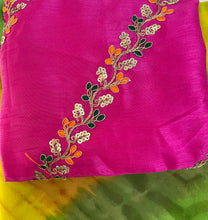 Load image into Gallery viewer, Lariya print saree 4003