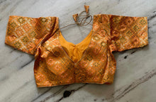 Load image into Gallery viewer, Pretty saree blouse 1943