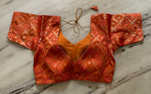 Load image into Gallery viewer, Pretty saree blouse 1940