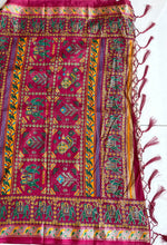 Load image into Gallery viewer, Pretty cotton silk bandhni print saree 1960
