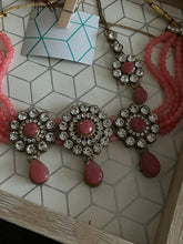 Load image into Gallery viewer, Indian jewellery set 2004