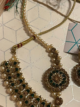 Load image into Gallery viewer, Indian jewellery set 2010