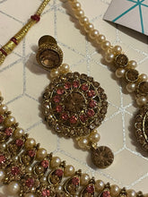 Load image into Gallery viewer, Indian jewellery set 2011