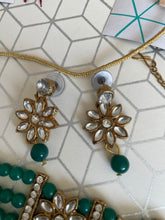 Load image into Gallery viewer, Choker set 2032