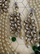 Load image into Gallery viewer, Indian jewellery set 2050