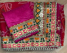 Load image into Gallery viewer, Georgette bandhni print saree 2094