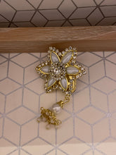 Load image into Gallery viewer, Saree pin/ broach 2137